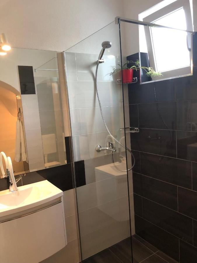 Apartamento Cozy New Flat For 2 Or 3 Hvar Town Exterior foto