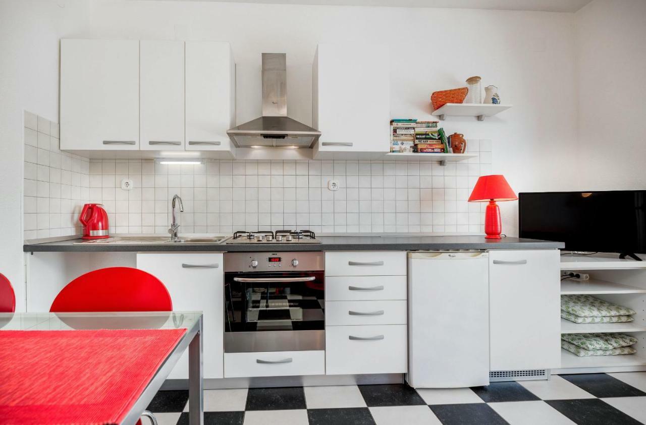 Apartamento Cozy New Flat For 2 Or 3 Hvar Town Exterior foto